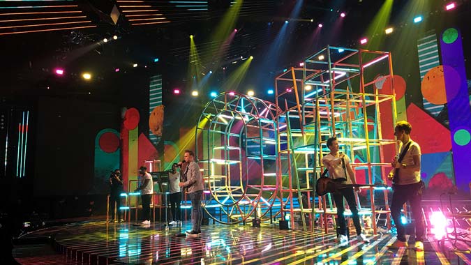 X-Factor 2016 - Olly Murs Performance. Set Design: Nicoline Refsing, Rockart Design.